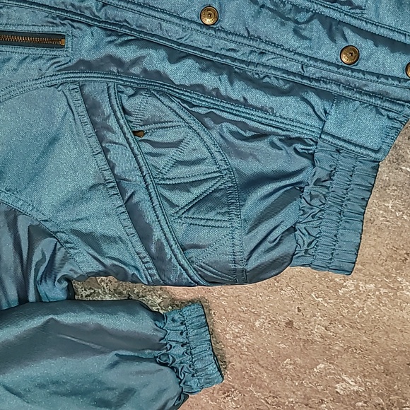 Vintage. DESCENTE. Ski & Snowboard Jacket. Never-worn. Men's Large/XL - Picture 4 of 16